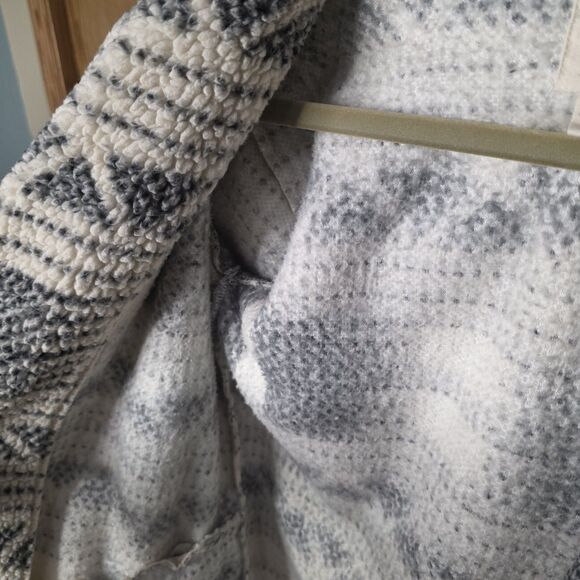 Billabong Montreal Fleece Jacket Size Small Polar Gray Aztec Longline Cozy - Picture 6 of 8